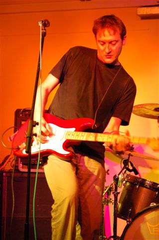 Cool Zero guitarist Alec Lokhoff Graanschuur August 11, 2006